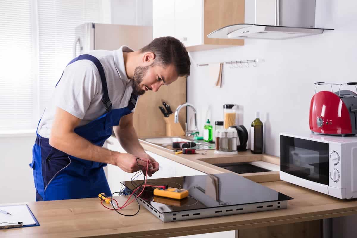 branchement plaque induction 4 fils guide et astuces