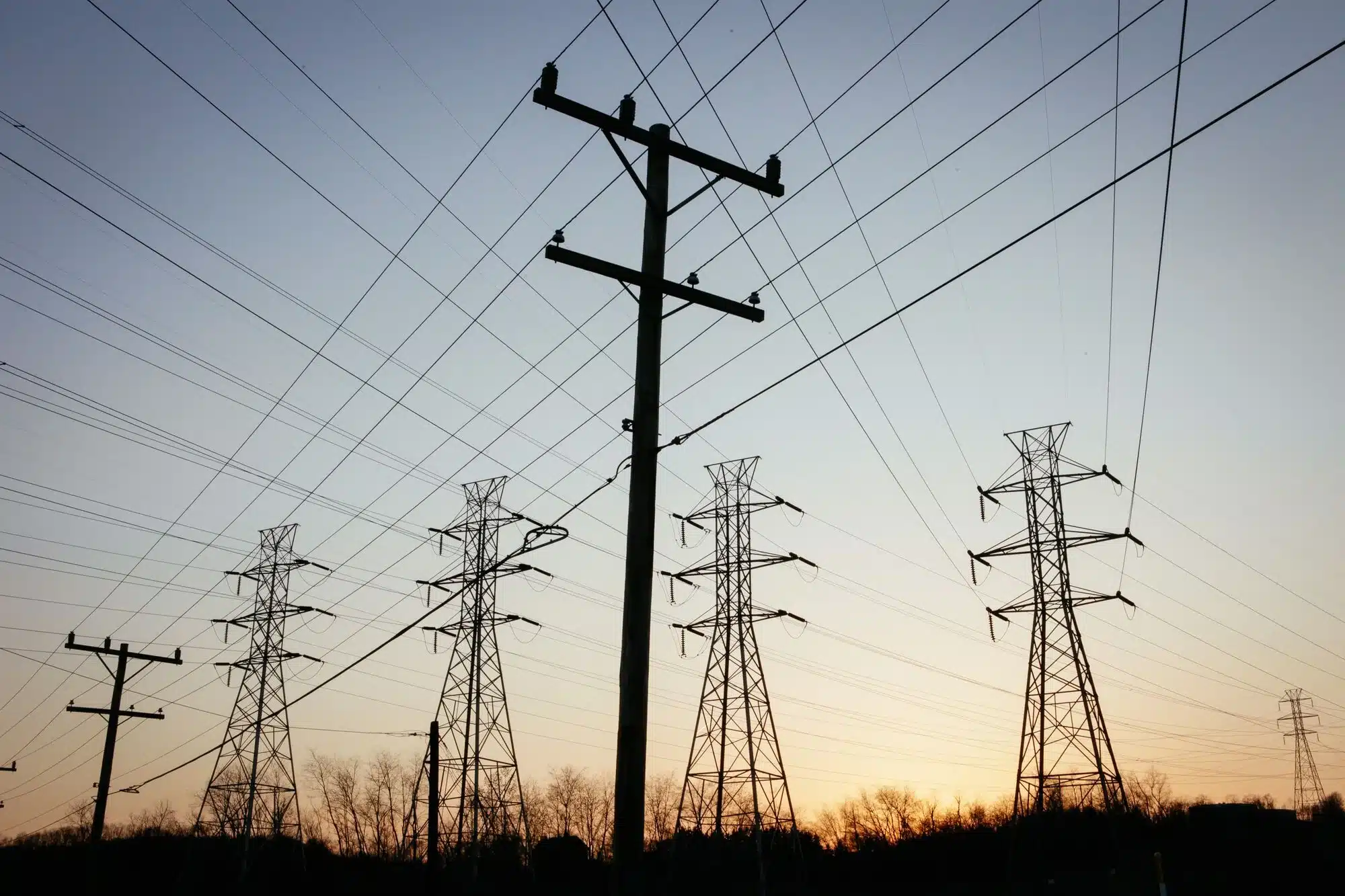 des scientifiques inventent une centrale électrique révolutionnaire utilisant des éléments du quotidien, cela va vous surprendre