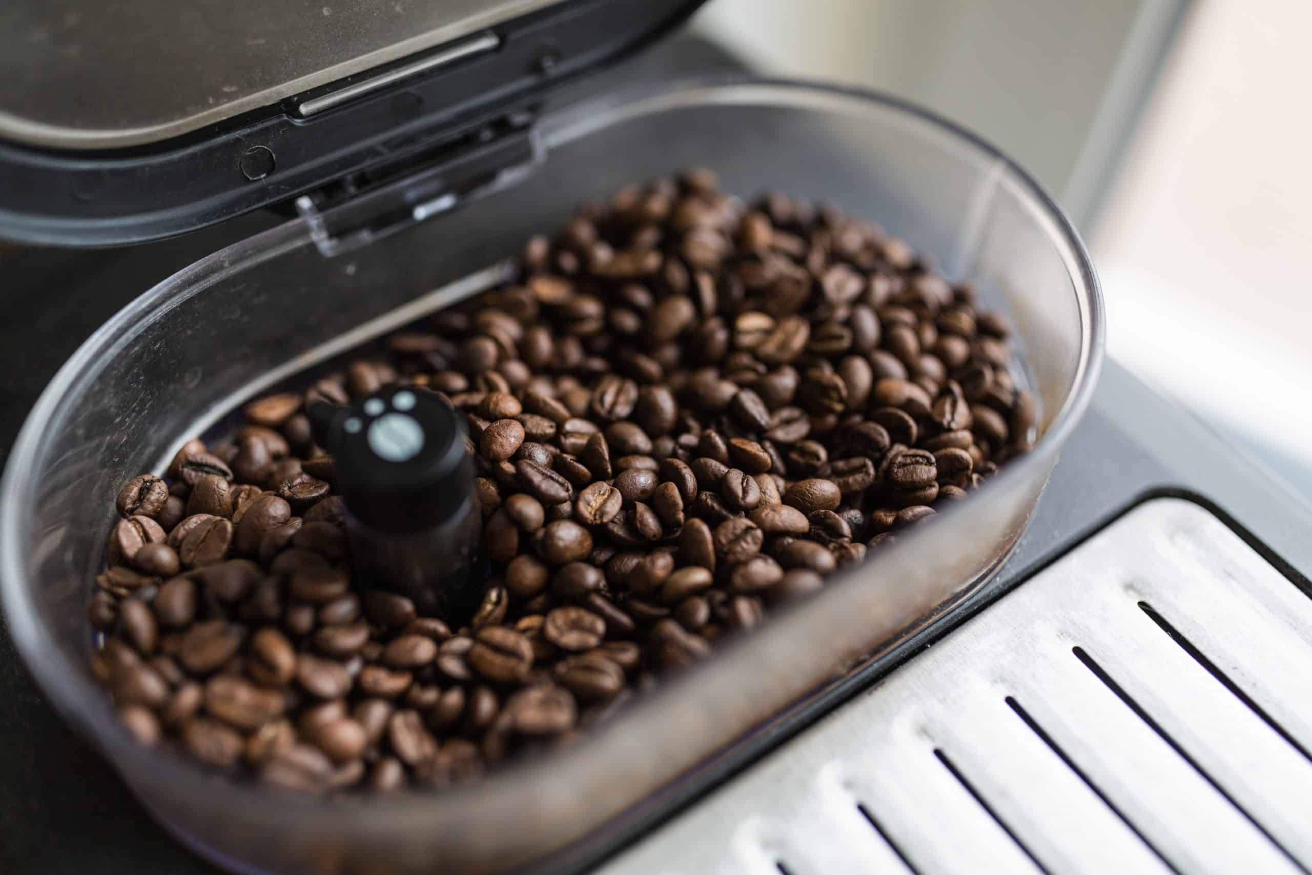 les 3 inconvénients des machines à café en grains que les vendeurs oublient souvent de mentionner