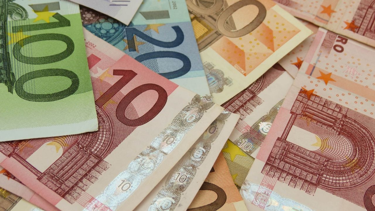 13,6 millions de clients impactés en 2025 par une décision inédite de ces deux banques françaises