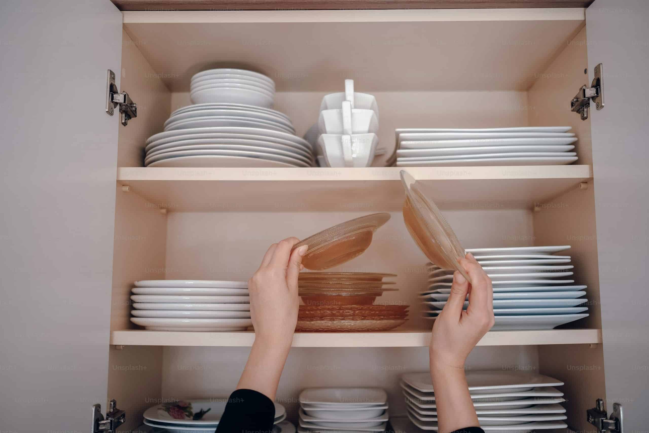 la majorité des français ont cette assiette chez eux elle vaut aujourd'hui une petit fortune
