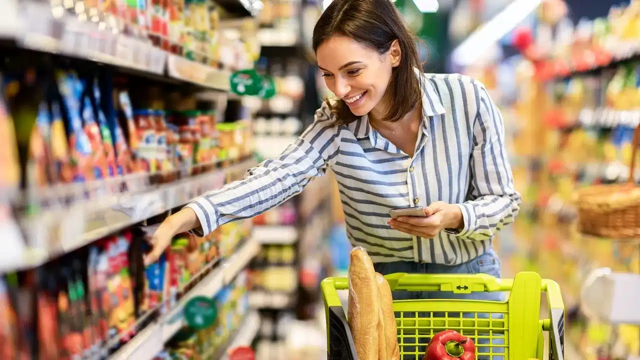 supermarché les marques de distributeurs sont moins chères dans ces deux enseignes