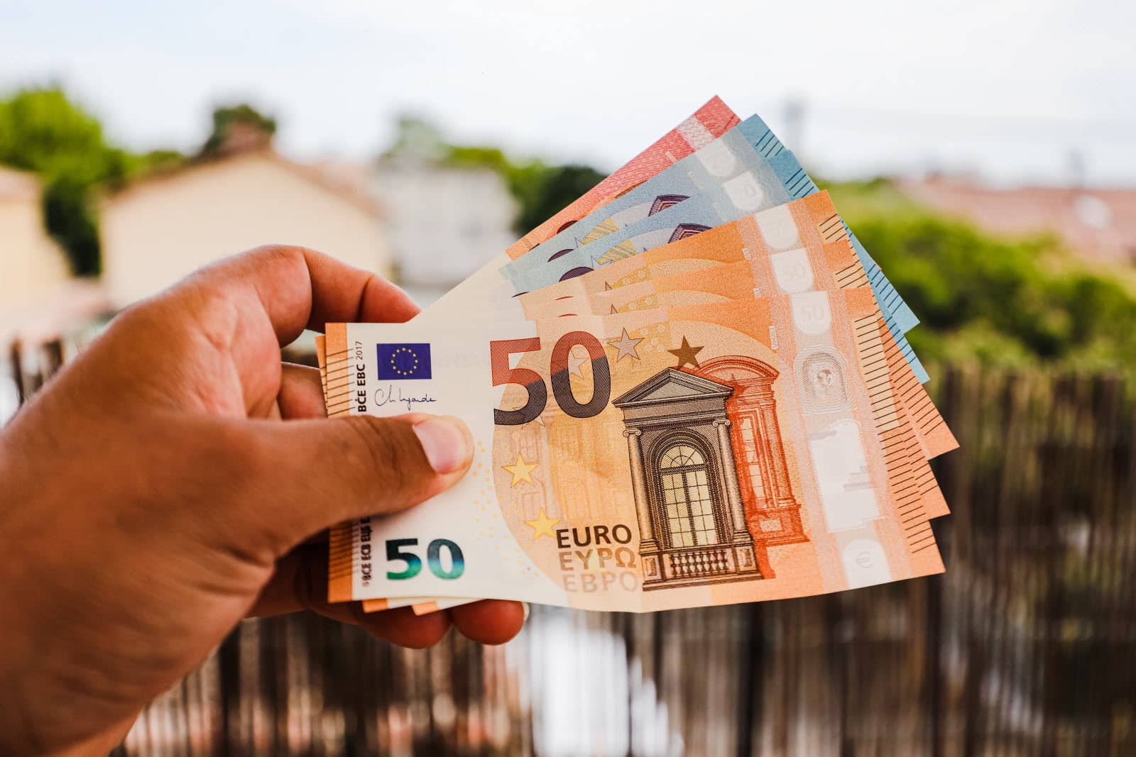 2,5 millions de français vont recevoir une belle somme dans quelques jours, voici la date exacte