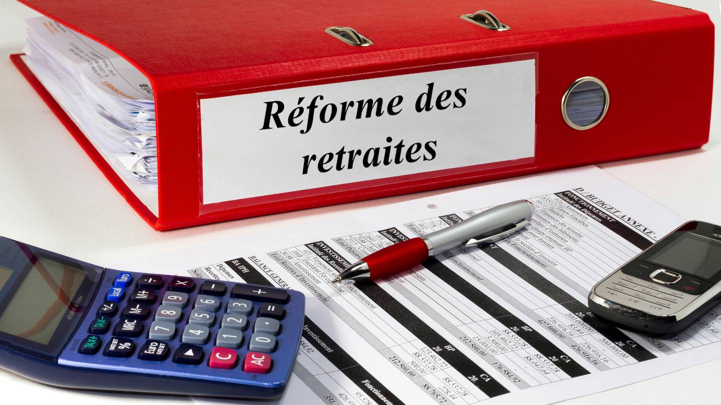 carrière longue un an après la réforme des retraites, qui part réellement avant l'âge légal