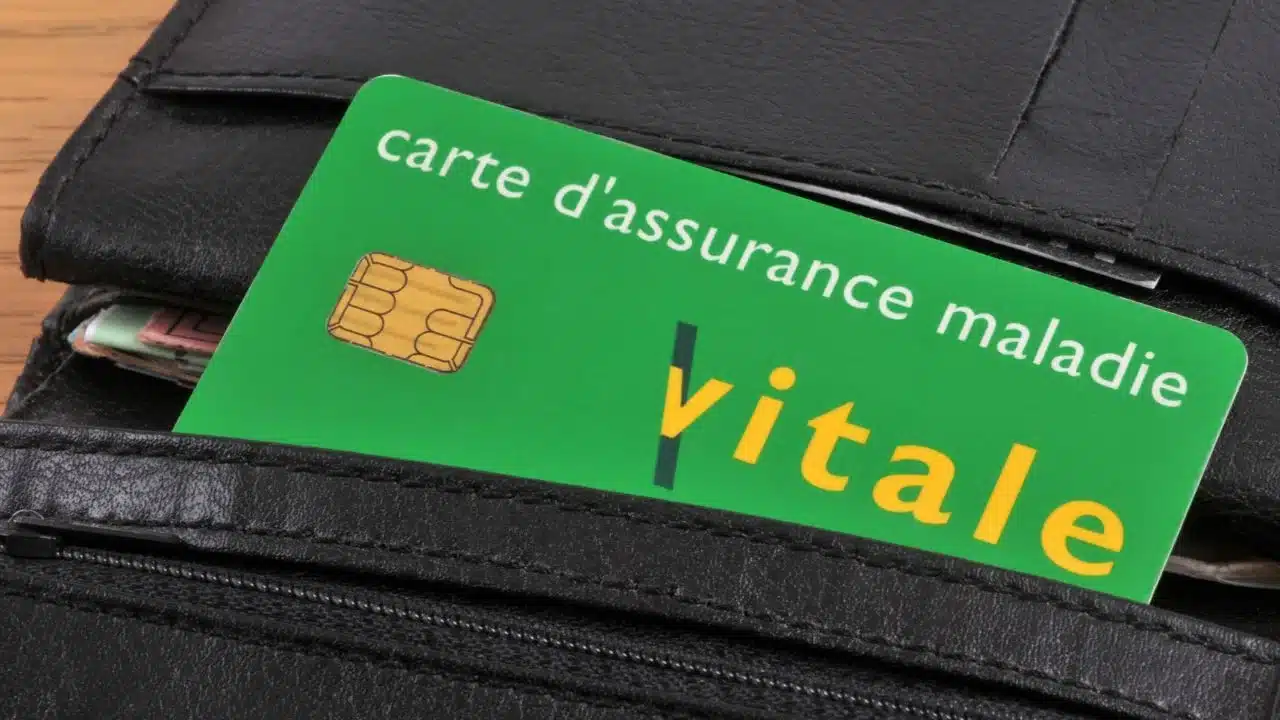carte vitale inutilisable dès le 1er janvier 2025, une alerte qui inquiète des millions de français