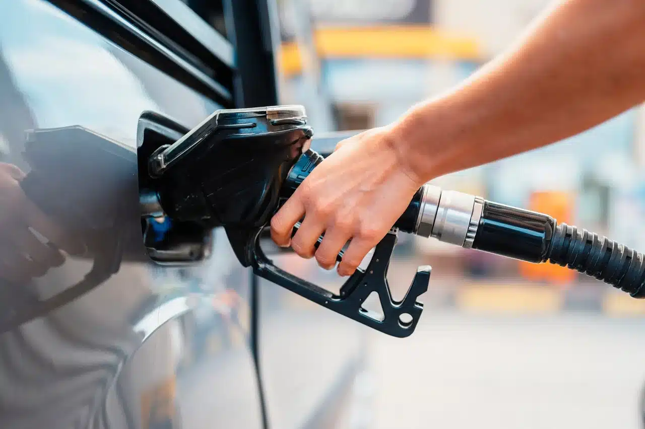 faire le plein à l’allemande l’astuce méconnue pour économiser gros sur le carburant