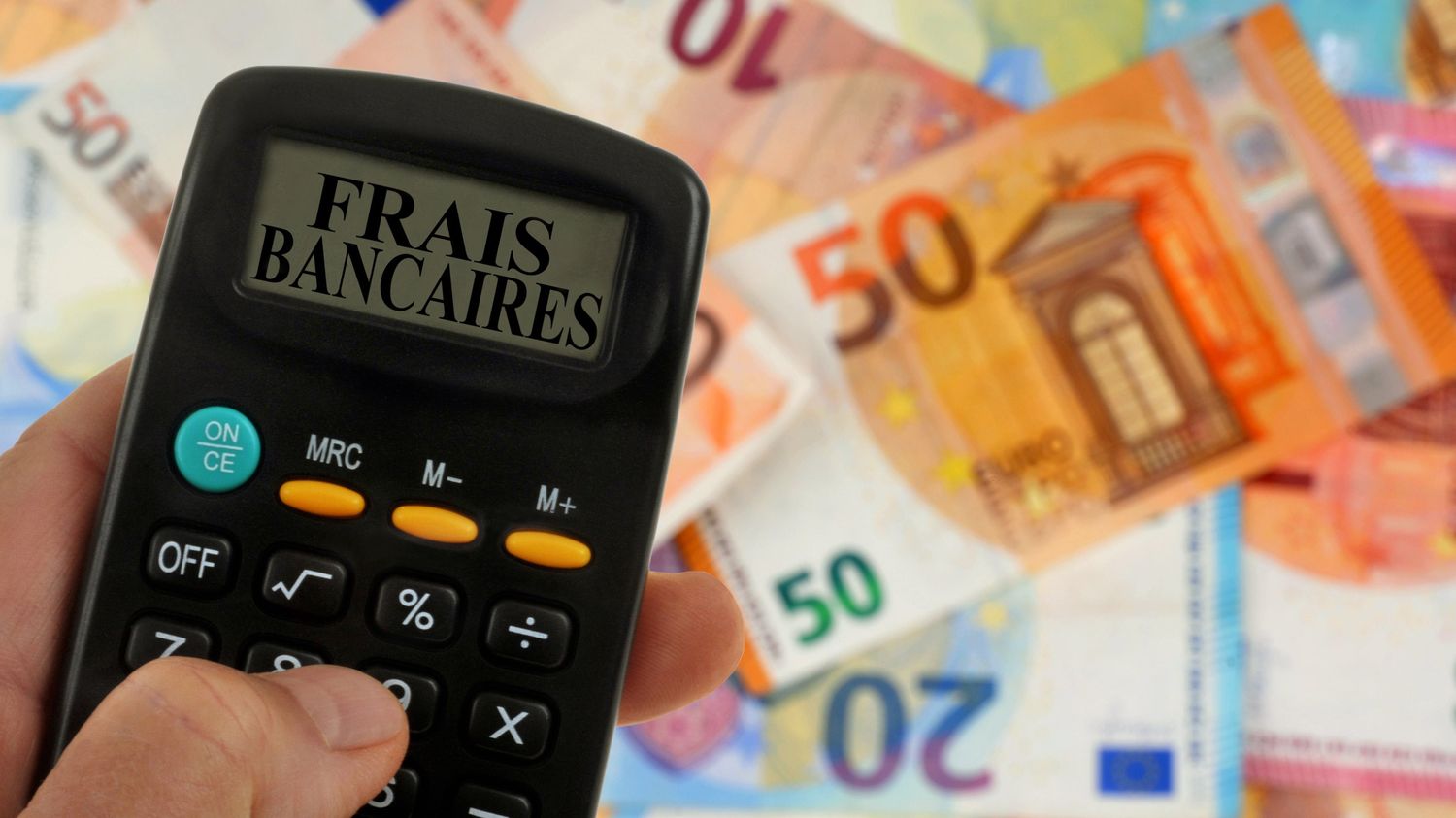 frais bancaires cette banque française facture discrètement un nouveau coût en 2025