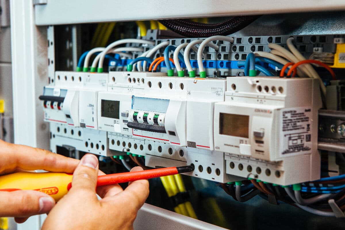 À quelle hauteur doit on installer un tableau électrique