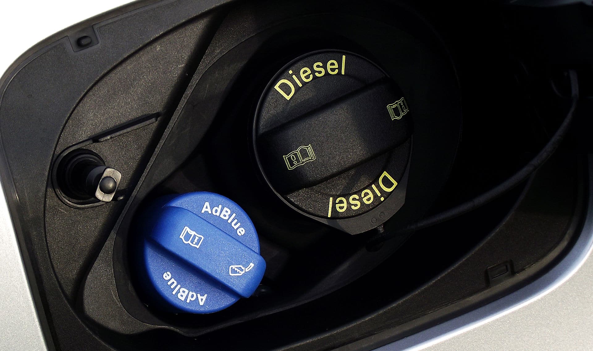 adblue les nouvelles règles de 2025 qui vont fortement agacer les conducteurs diesel
