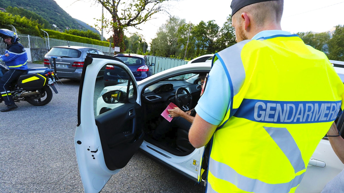 automobilistes ce nouveau document est obligatoire pour conduire, vous risquez une grosse amende, en cas de contrôle