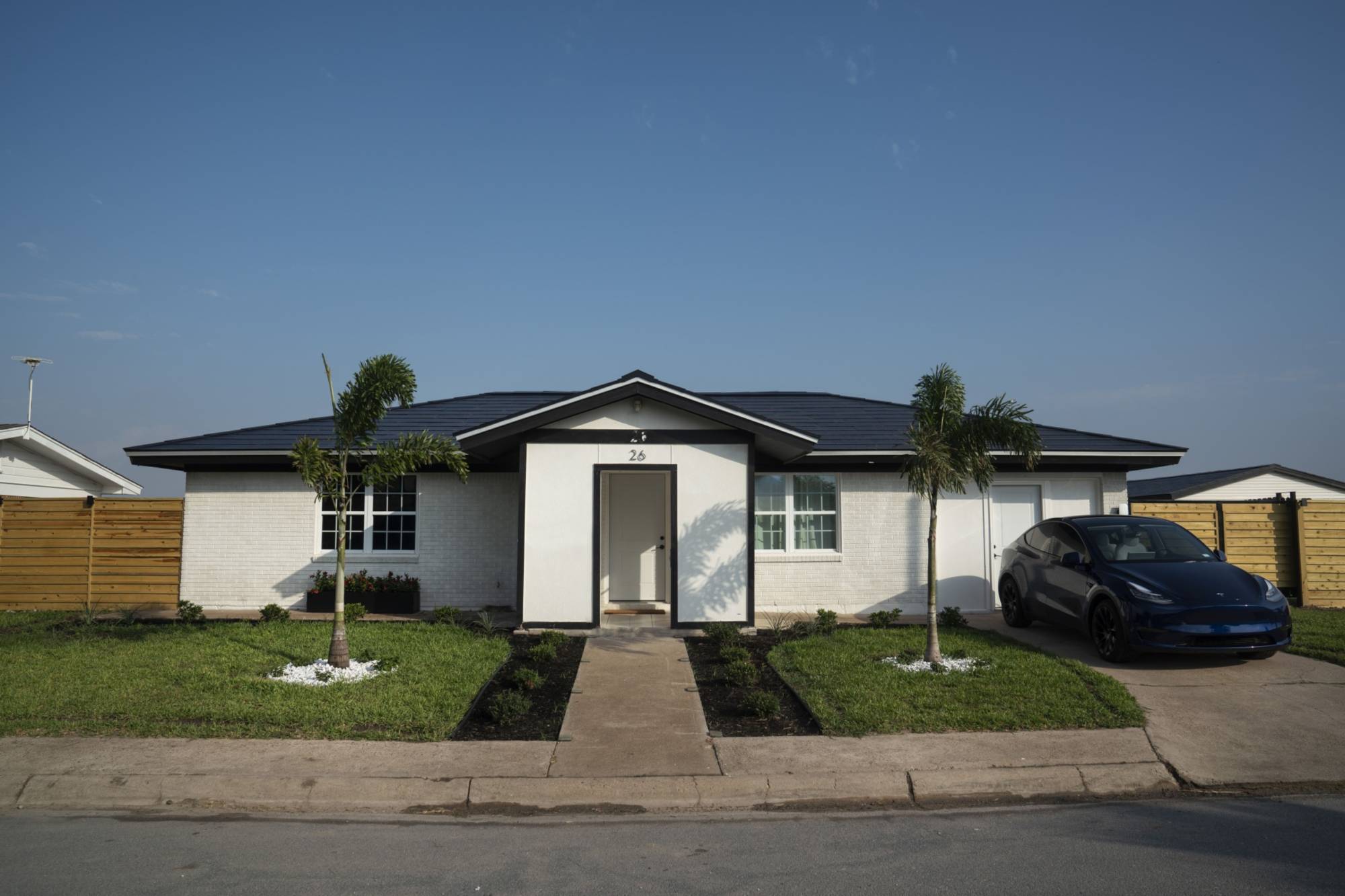Elon Musk dévoile sa petite maison à moins de 50 000 € où il vit avec ses 12 enfants