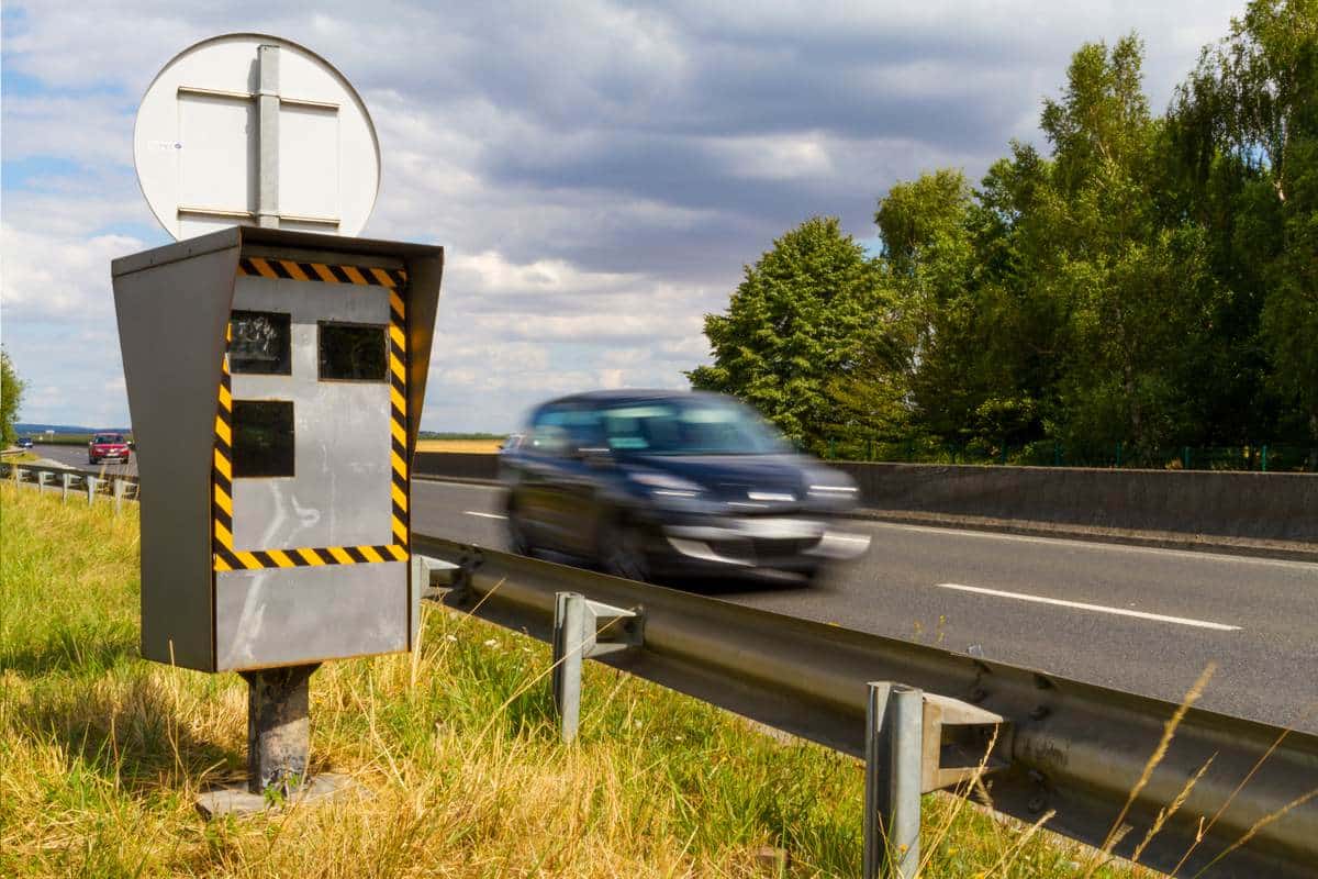fini les amendes voici les nouvelles marges d’erreur des radars de vitesse pour 2025 (mobiles et fixes)