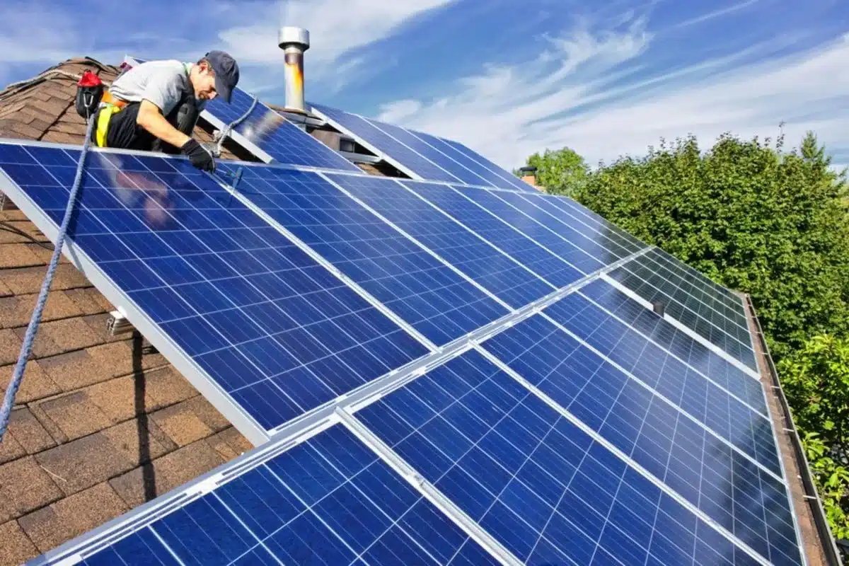 que peut on alimenter avec un panneau solaire 3000w