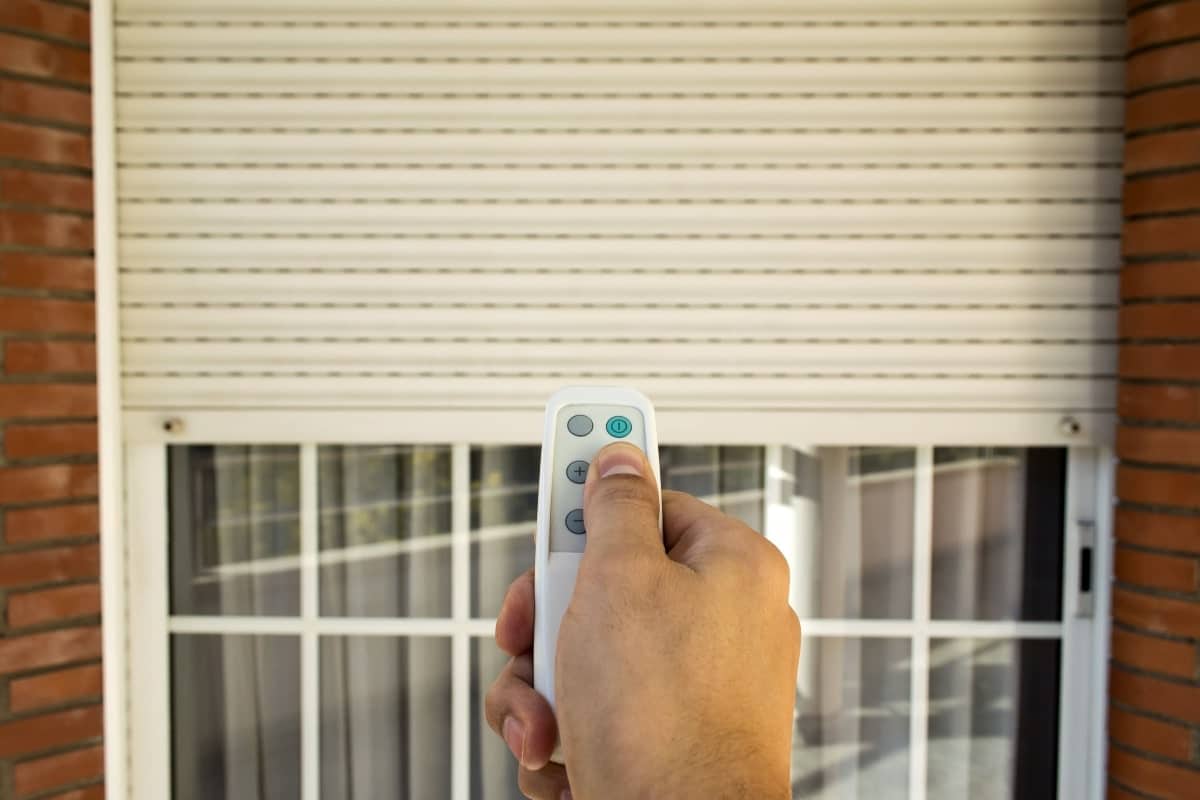 volet roulant électrique bloqué en haut causes et solutions