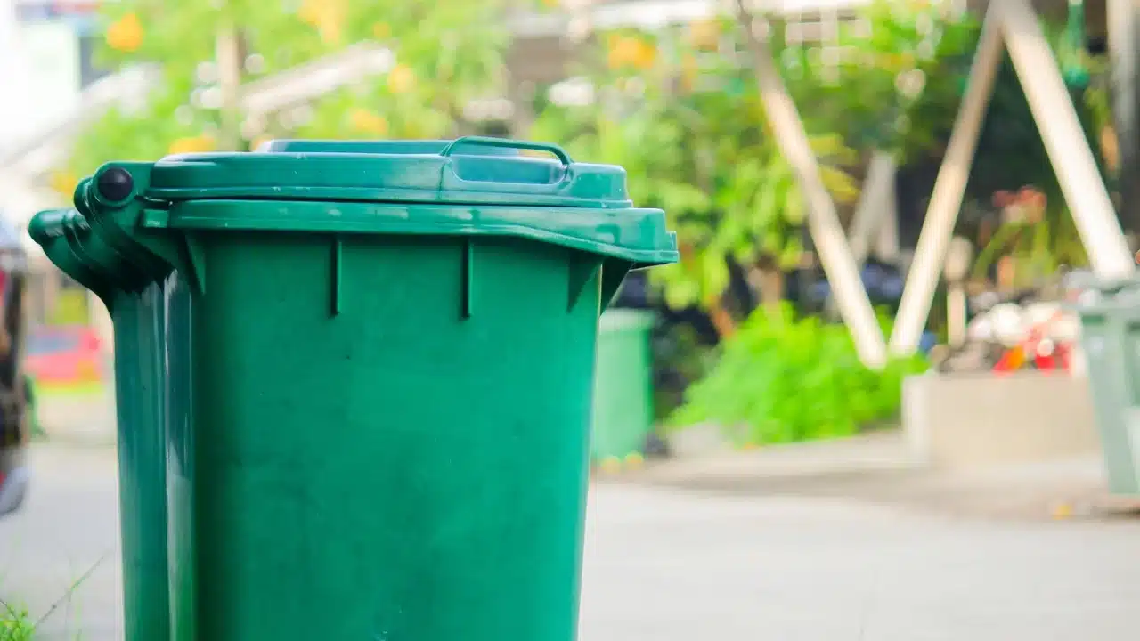 cette nouvelle poubelle devient obligatoire en 2025, votre ville pourra vous facturer 90€ par nouveau bac