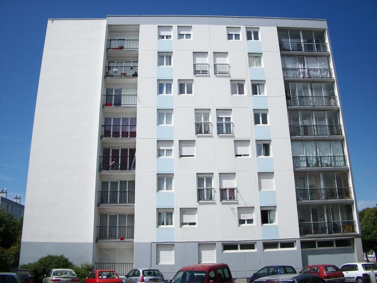 hlm pour quels motifs peut on être expulsé de son logement social en 2025