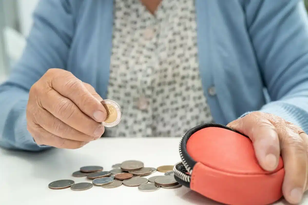 réforme des retraites, voici le montant de la pension d'une personne qui a touché le smic toute sa vie