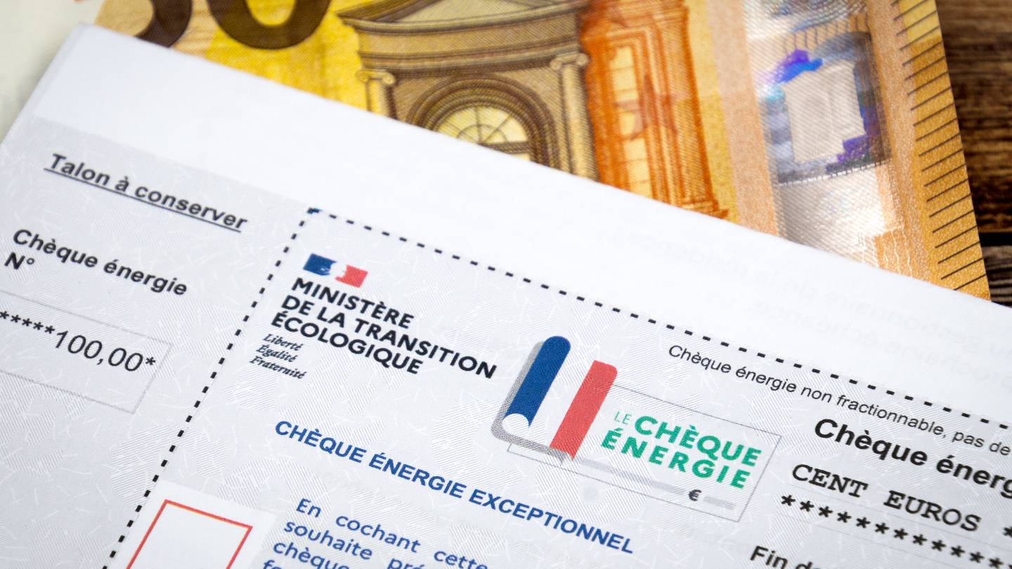 chèque énergie c’est confirmé, un virement de 212 euros en moyenne arrive sur le compte des millions de français