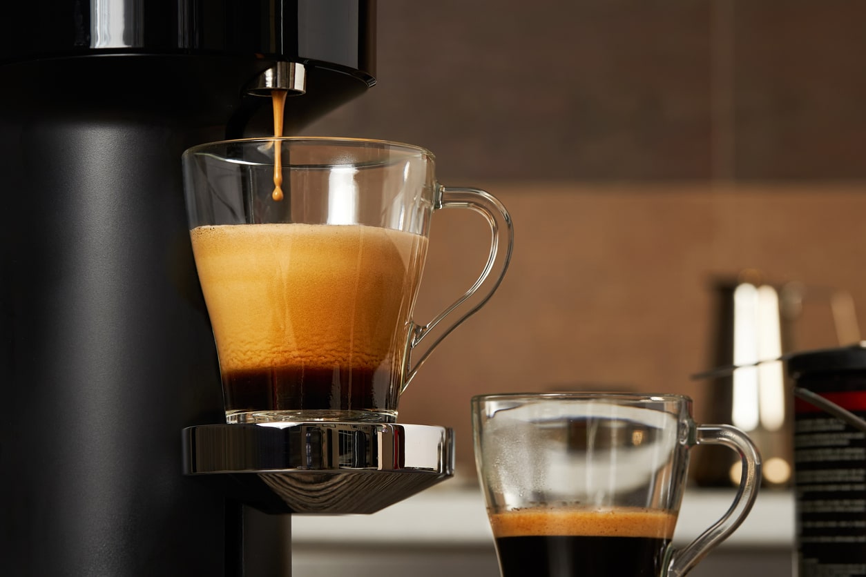 quelle machine à café convient le mieux aux amateurs d'expresso
