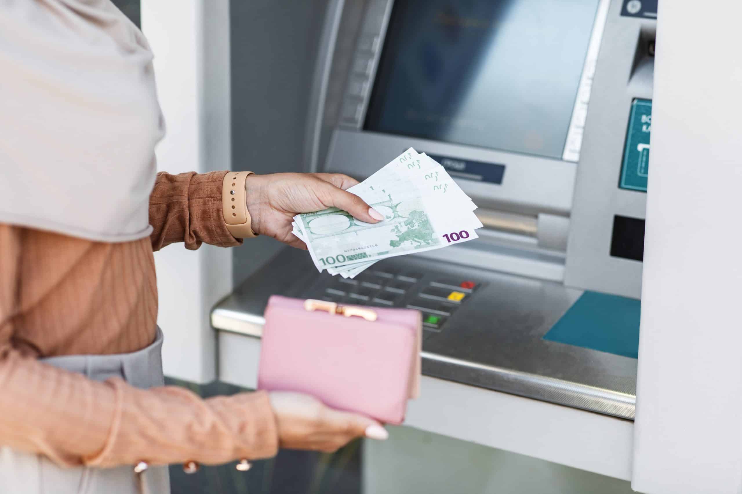 Virements et paiements : gros changement pour les 11 millions de clients de cette banque française