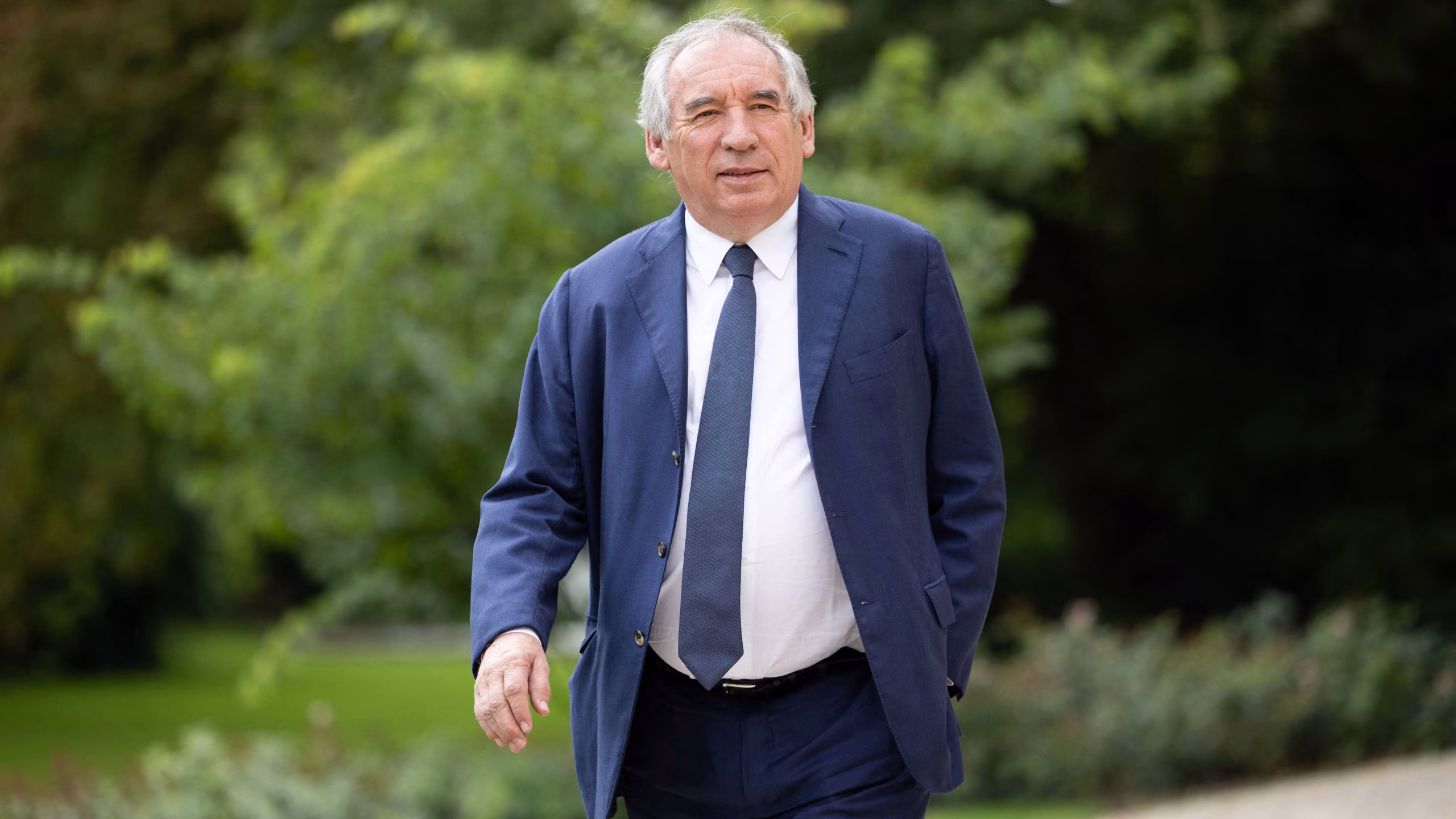 françois bayrou alerte « chaque français doit 50 000 euros à sa banque »