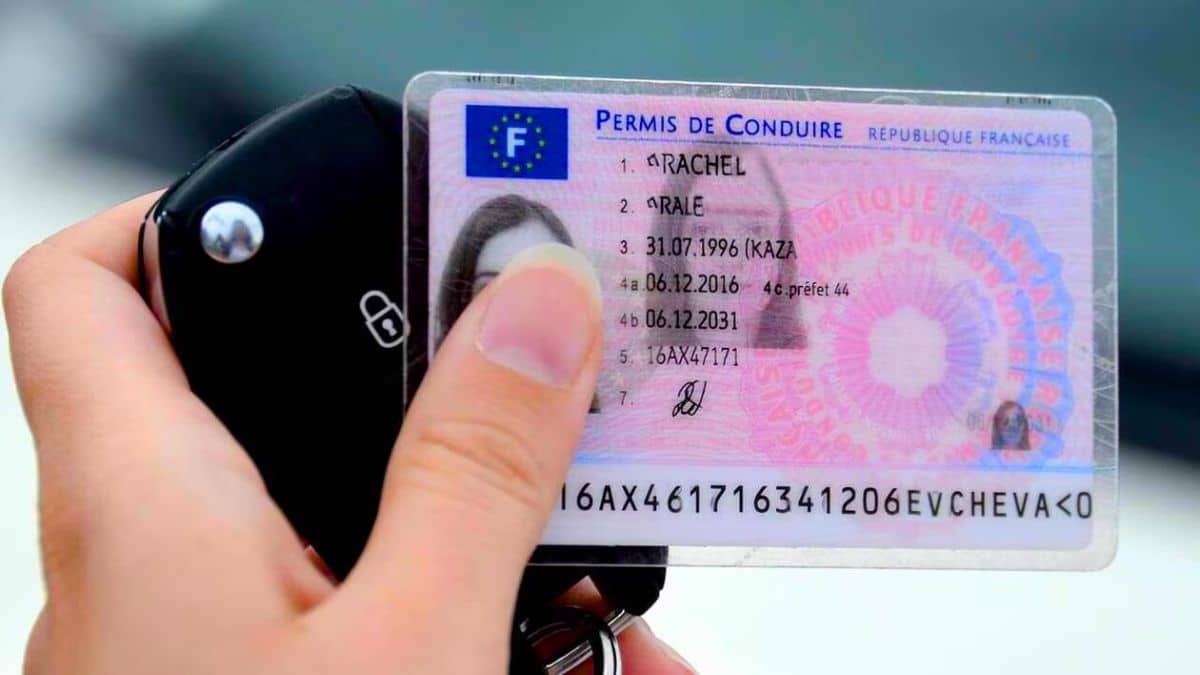 la nouvelle est tombée il sera désormais obligatoire de changer votre permis par un nouveau avant cette date, sous peine d’amende