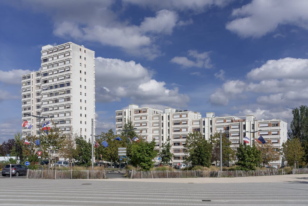 logements sociaux c'est confirmé, ils seront désormais réservés aux classes moyennes et aisées à partir de cette date