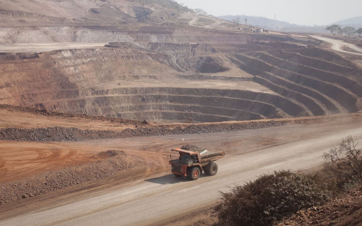 file: glencore plunges after u.s. subpoena regarding money laundering