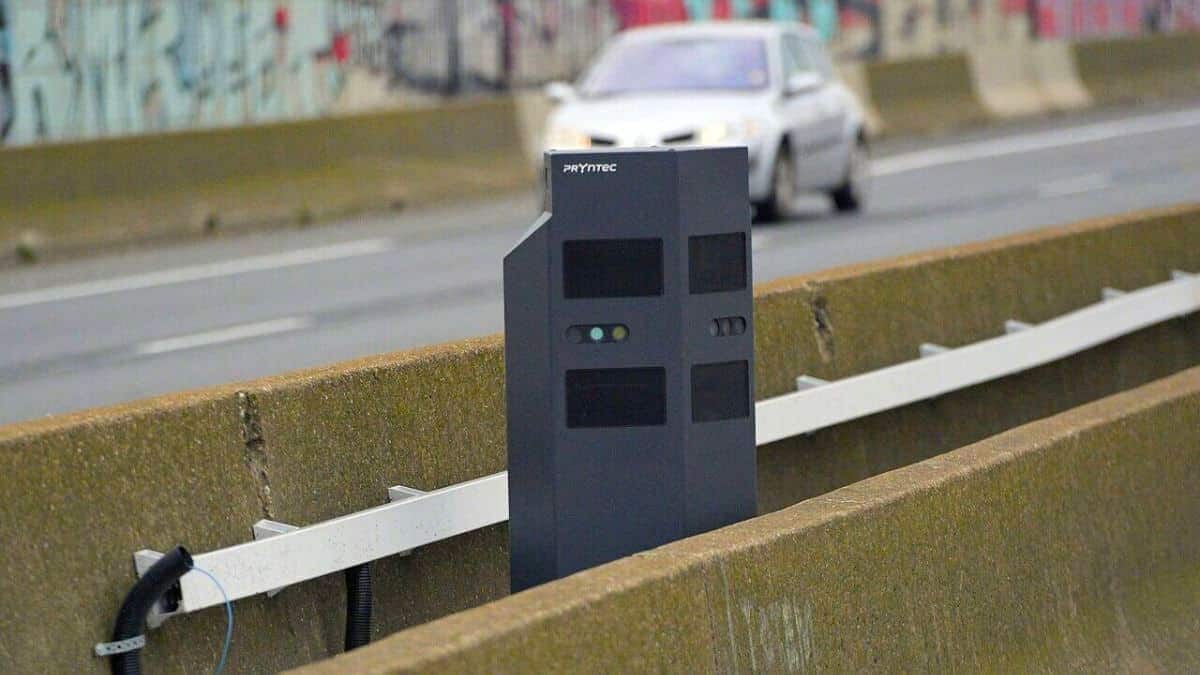 bonjour les amendes ce nouveau radar ultra performant débarque en france et il ne flashe pas seulement les excès de vitesse