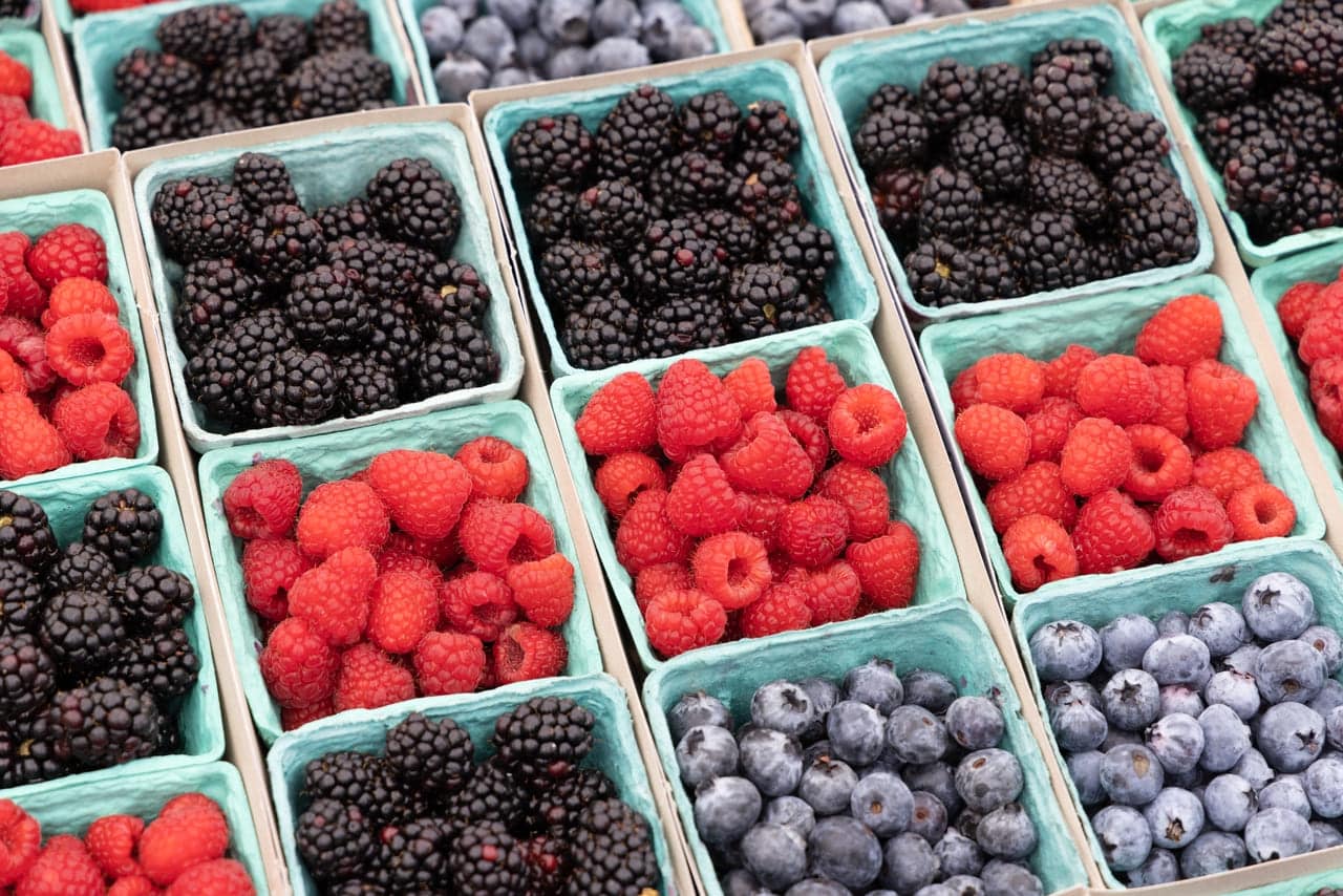 ce fruit rouge de saison surgelé est encore plus contaminé par les pesticides que quand il est frais il ne s'agit pas de la fraise