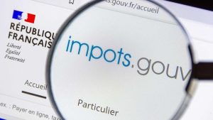 clamart,,france,,april,8,,2022:,detail,of,the,french,government
