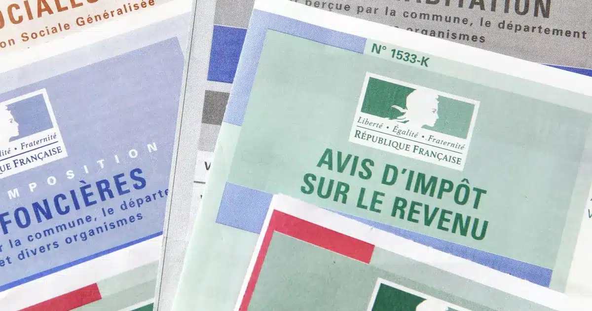 « tout le monde doit contribuer, même modestement » vers une universalité de l'impôt sur le revenu pour tous les français