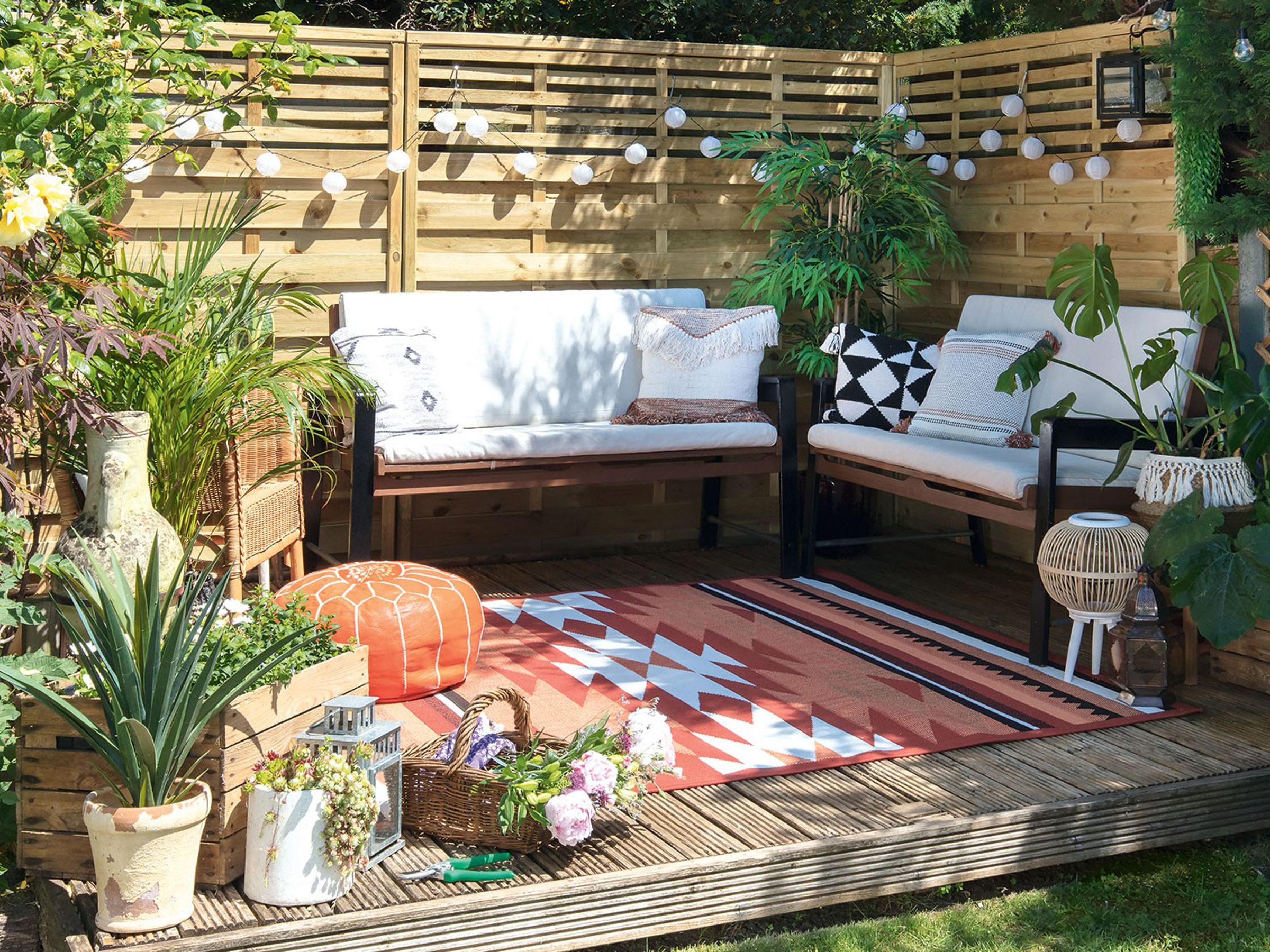 comment entretenir votre mobilier de jardin en bois, métal ou résine