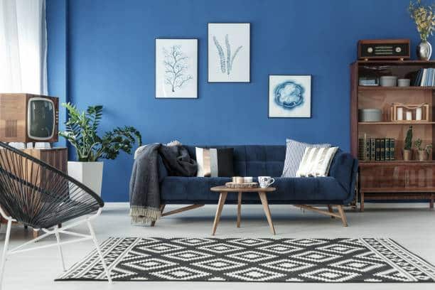 installation cimaises murales pour appartement