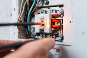 Disjoncteur saute sans rien de branché: que faire ?